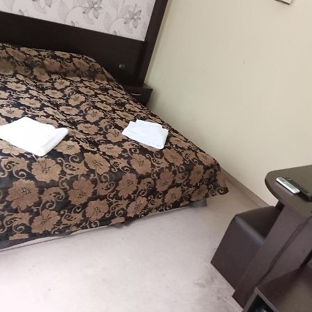 Park Hotel Stratesh ロヴェチ エクステリア 写真
